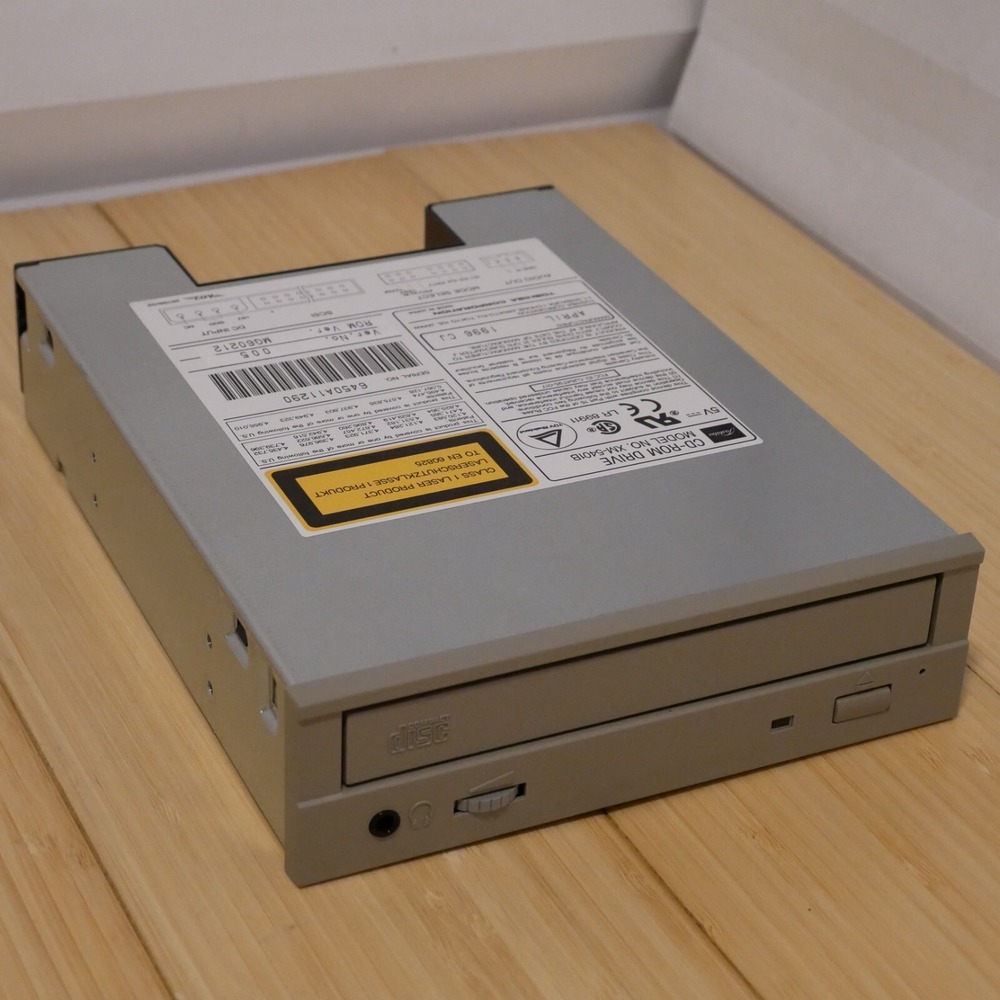 NOS Toshiba XM-5401B 5.25 in. SCSI 4x CD-ROM Drive‎ - Tested & Working